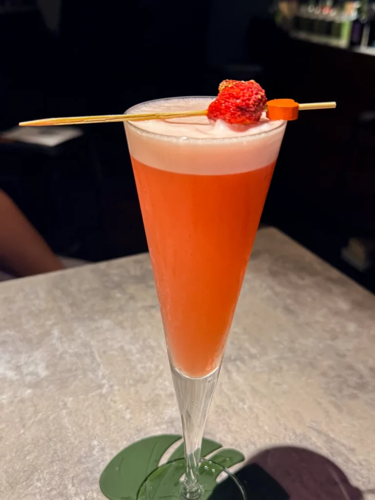 博麗莓-火山口-bar