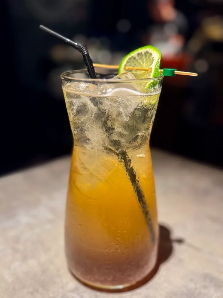 一公升島-火山口-bar